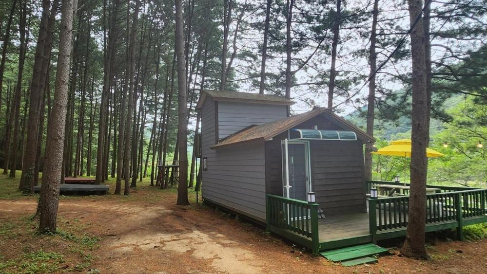 Hongcheon Gongjaksan Recreational Forest Pension Εξωτερικό φωτογραφία